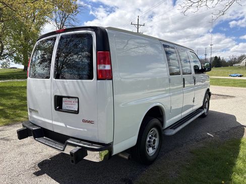 Used 2024 GMC Savana 2500 w/ Driver Convenience Package RWD image 5