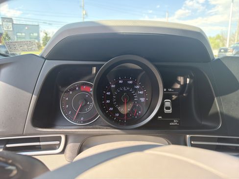 Used 2023 Hyundai Elantra SEL FWD image 20