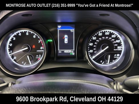 Used 2022 Toyota Camry SE w/ Convenience Package FWD image 21
