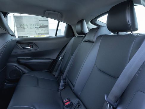 New 2026 Toyota Prius Plug-In Hybrid FWD image 9