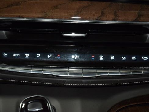 Used 2023 Cadillac Escalade Sport Platinum image 35