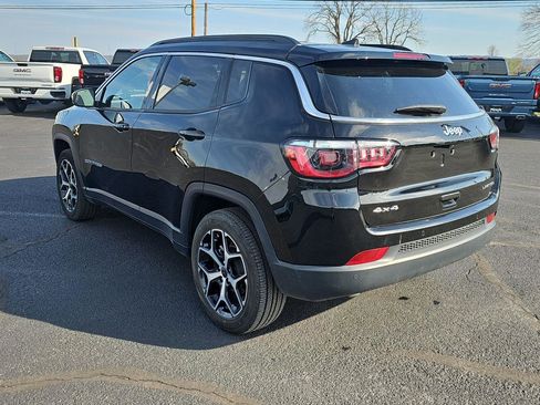 Used 2025 Jeep Compass Limited AWD/4WD image 7
