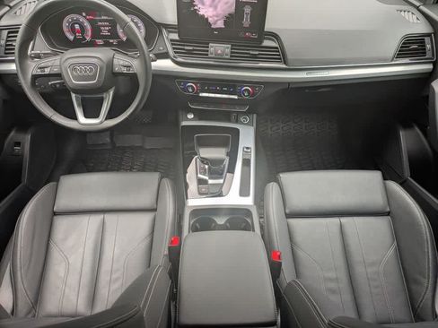 Used 2025 Audi Q5 2.0T Premium w/ Convenience Plus Package AWD/4WD image 18