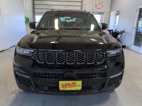 Used 2024 Jeep Grand Cherokee L Summit image 9