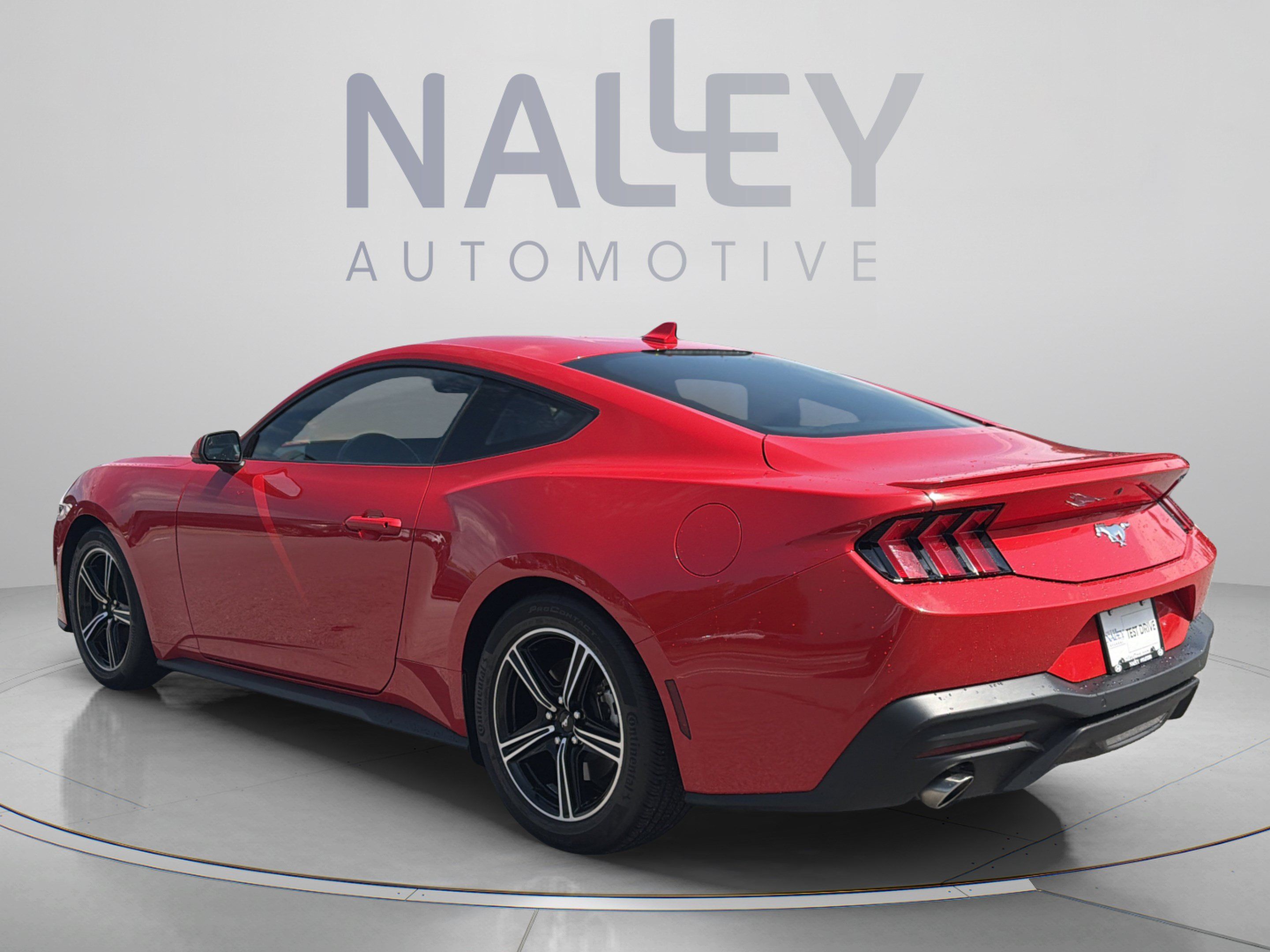 Used 2024 Ford Mustang Premium RWD image 3