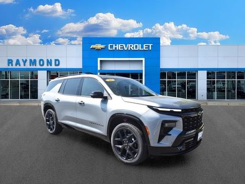 New 2026 Chevrolet Traverse RS w/ LPO, Floor Liner Package AWD/4WD image 11