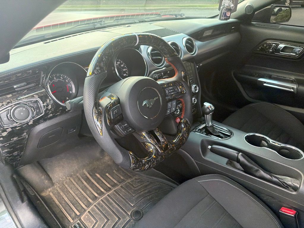 Used 2015 Ford Mustang GT RWD image 10