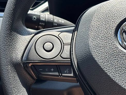 Used 2019 Toyota RAV4 XLE FWD image 20