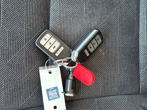 Used 2019 Honda Pilot LX image 29