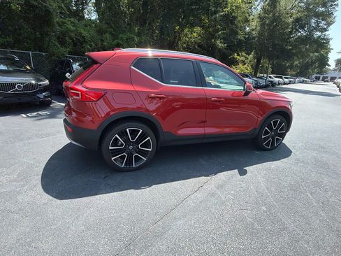 Certified 2024 Volvo XC40 B5 Ultimate w/ Protection Package Premier AWD/4WD image 51