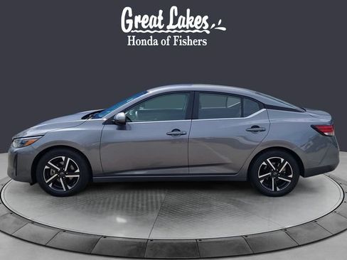 Used 2024 Nissan Sentra SV FWD image 2