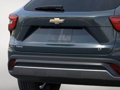 New 2026 Chevrolet Trax LT FWD image 14