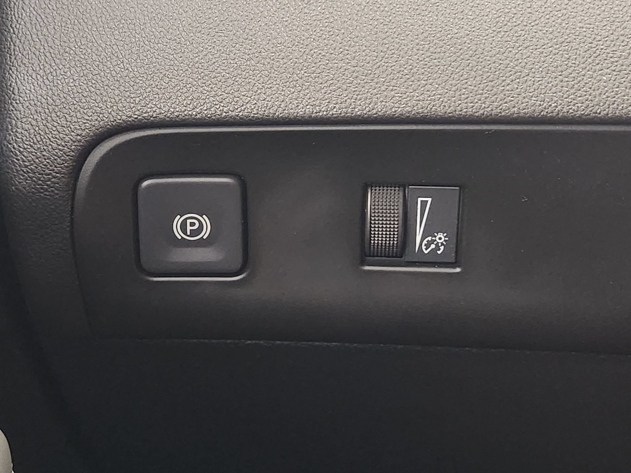 Used 2023 Buick Enclave Essence FWD image 20