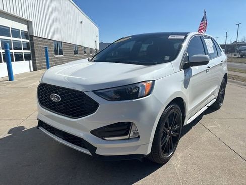 Certified 2022 Ford Edge ST-Line w/ Class II Trailer Tow Package image 4