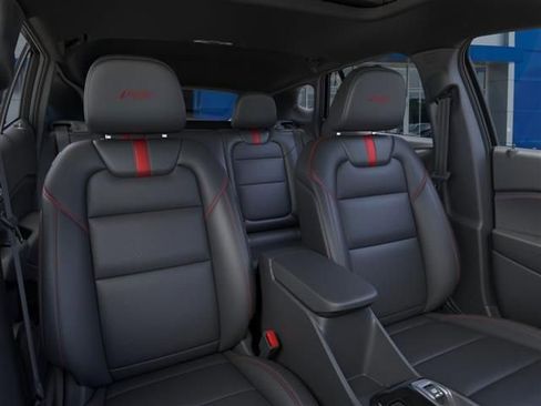 New 2025 Chevrolet Trax RS w/ Sunroof Package image 17