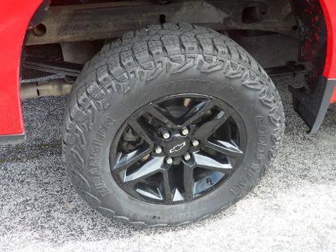 Used 2023 Chevrolet Silverado 1500 LT Trail Boss w/ Convenience Package II AWD/4WD image 14