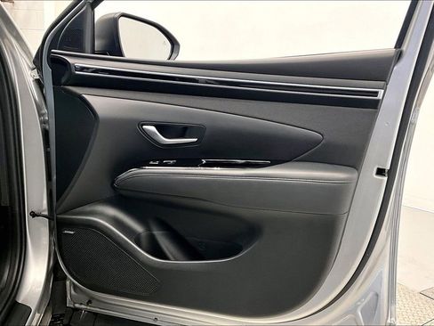 Certified 2023 Hyundai Tucson Limited w/ Cargo Package image 19