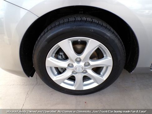 Used 2011 MAZDA MAZDA3 i Touring FWD image 37