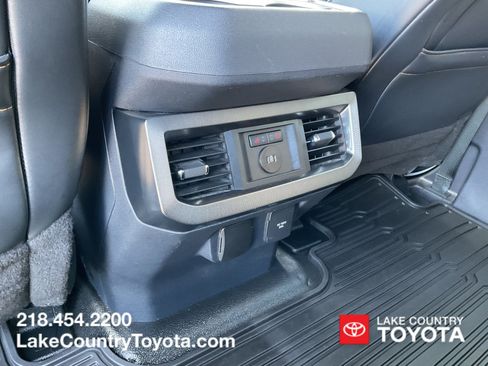 Used 2024 Ford F350 Platinum AWD/4WD image 27