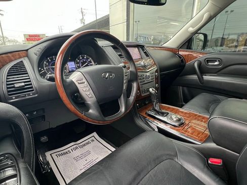 Used 2018 INFINITI QX80 4WD w/ Driver Assistance Package image 13