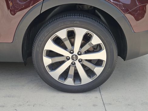 Used 2021 Kia Telluride EX w/ EX Premium Package AWD/4WD image 31