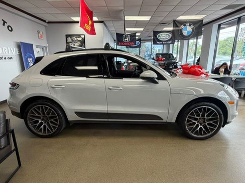 Used 2021 Porsche Macan S AWD/4WD image 18