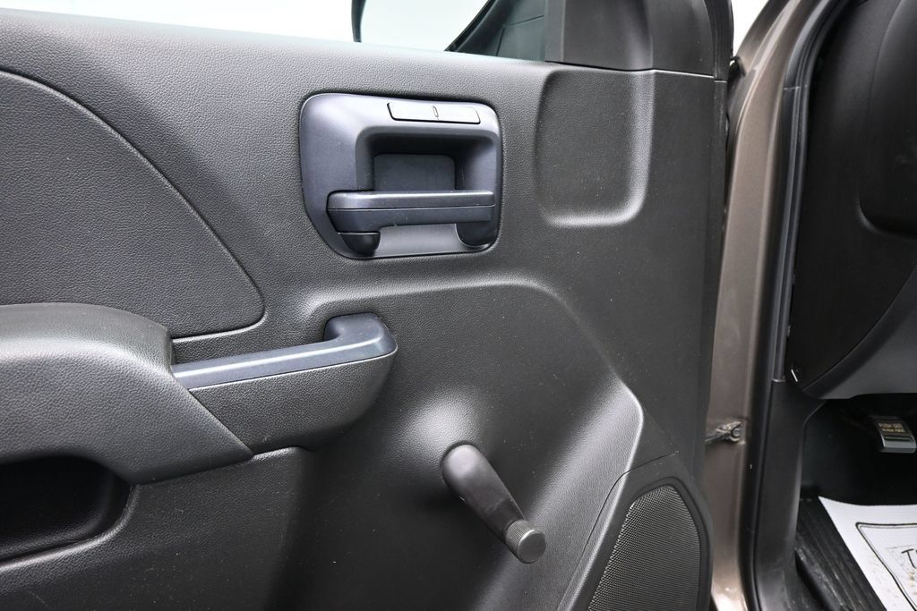 Used 2014 Chevrolet Silverado 1500 W/T RWD image 12