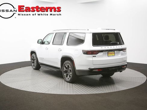 Used 2023 Jeep Wagoneer Series III w/ Preferred Equipment Group RWD image 63