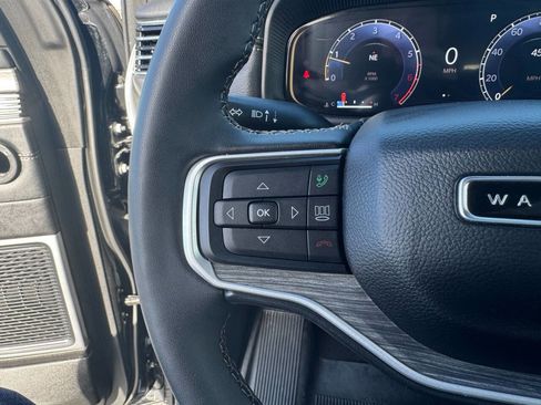 Used 2024 Jeep Wagoneer Series III image 21