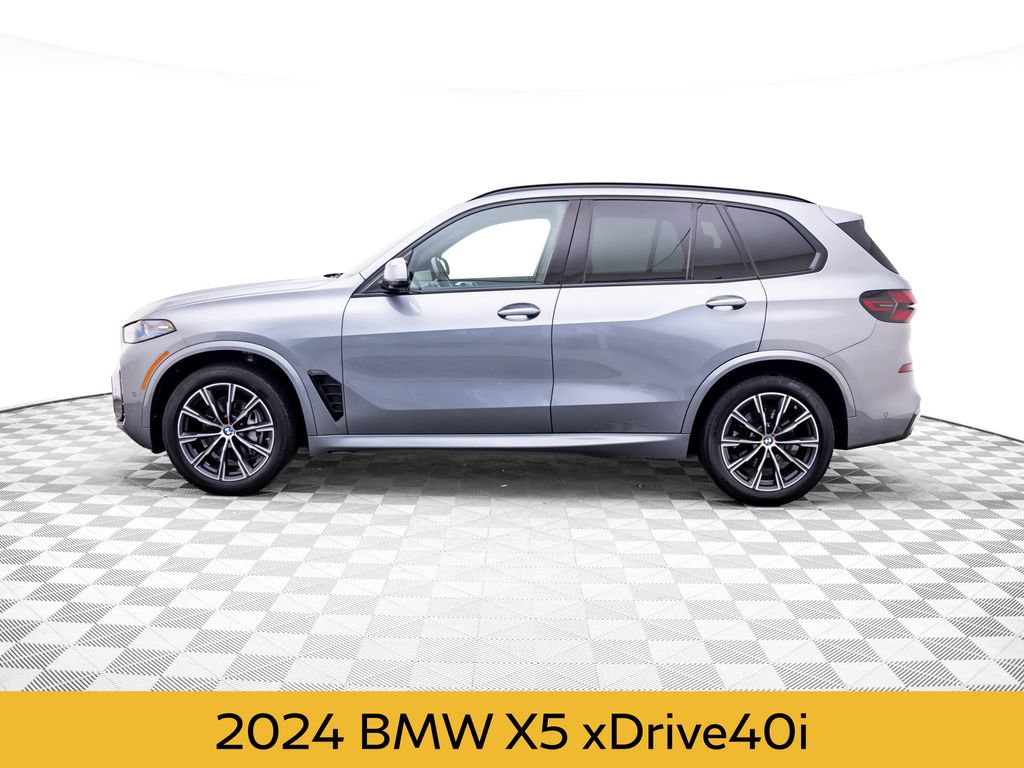 Used 2024 BMW X5 xDrive40i w/ M Sport Package AWD/4WD image 2