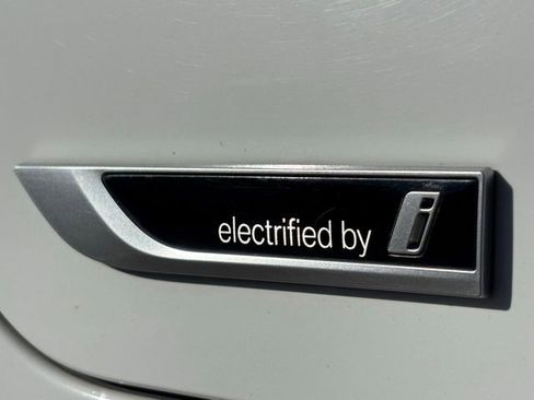 Used 2023 BMW 530e xDrive 530e iPerformance image 19