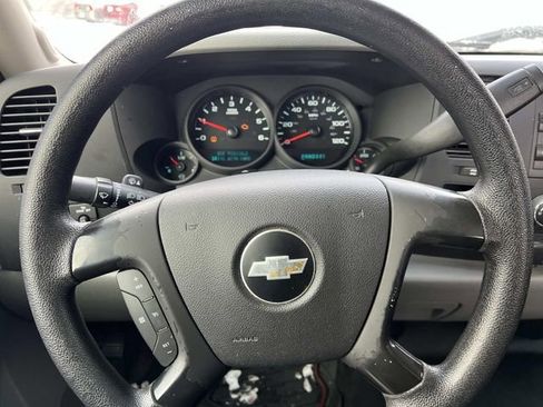 Used 2011 Chevrolet Silverado 1500 W/T image 20
