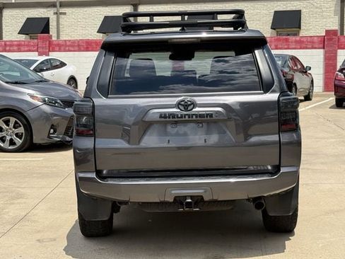 Used 2020 Toyota 4Runner SR5 Premium w/ Moonroof Package AWD/4WD image 5