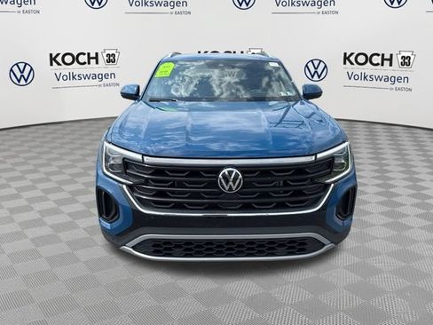 Used 2026 Volkswagen Atlas Cross Sport SEL AWD/4WD image 2