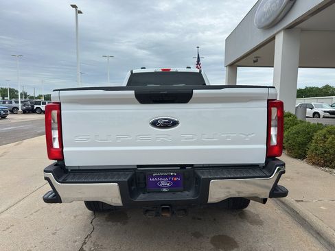Used 2024 Ford F350 XLT w/ FX4 Off-Road Package AWD/4WD image 9