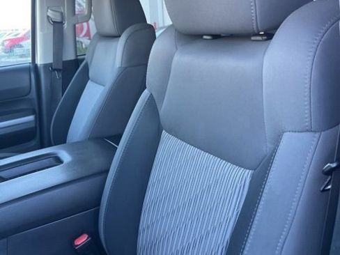 Used 2017 Toyota Tundra SR5 image 11