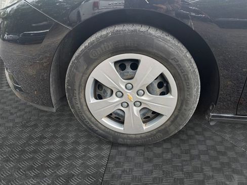 Used 2018 Chevrolet Cruze LS image 14
