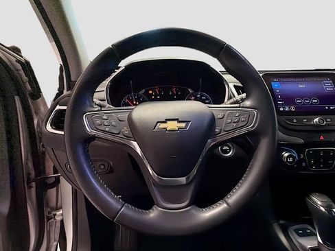 Used 2020 Chevrolet Equinox Premier image 12