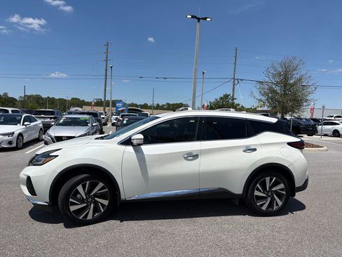 Certified 2022 Nissan Murano SL w/ Cargo Package FWD image 4