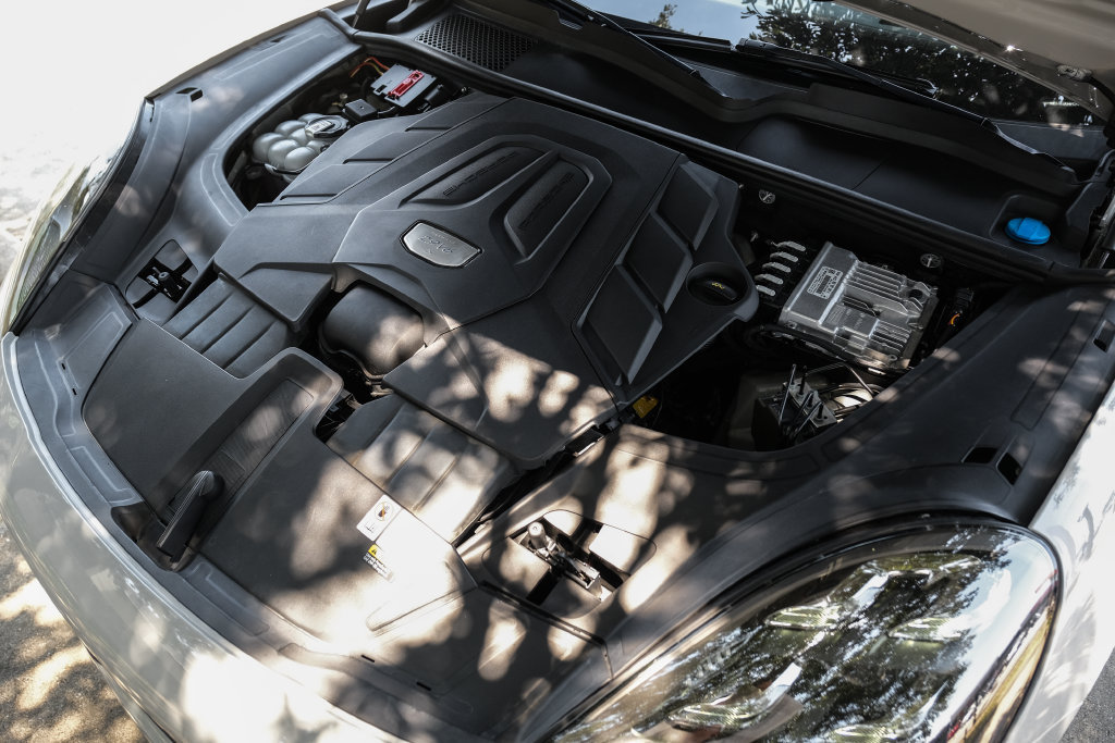 Used 2023 Porsche Cayenne S Platinum AWD/4WD image 69