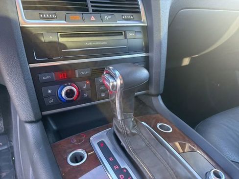 Used 2013 Audi Q7 3.0T S line Prestige w/ Towing Pkg image 29