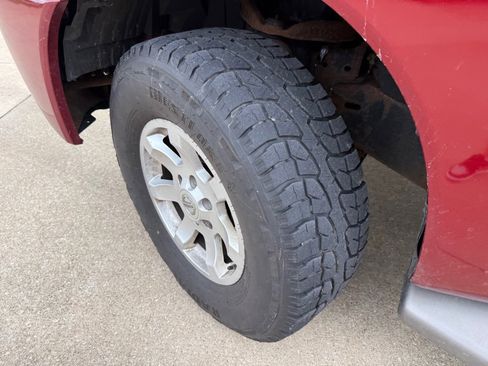 Used 2005 Nissan Armada SE Off-Road w/ (J01) Sunroof Pkg (SE OR) image 19