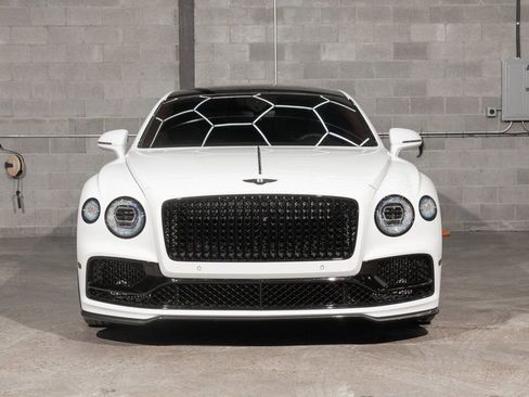 Used 2023 Bentley Flying Spur V8 image 8