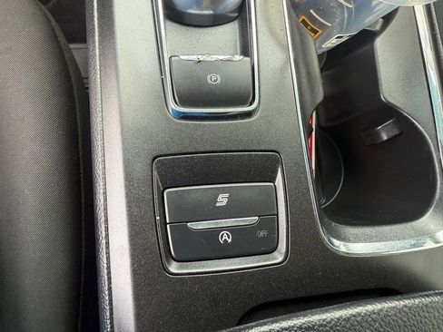 Used 2020 Ford Fusion SE image 23