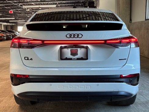 Used 2023 Audi Q4 e-tron Premium Plus w/ Premium Plus AWD/4WD image 7