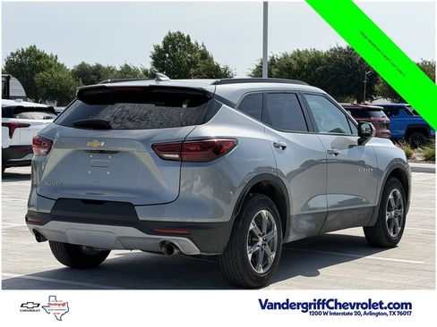 Certified 2023 Chevrolet Blazer LT w/ Convenience Package FWD image 4