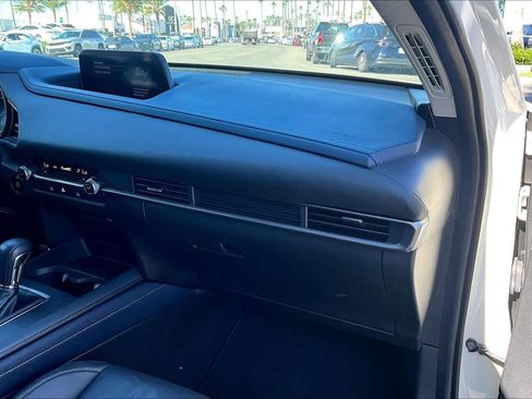 Used 2021 MAZDA CX-30 FWD 2.5 S w/ Select Package image 18