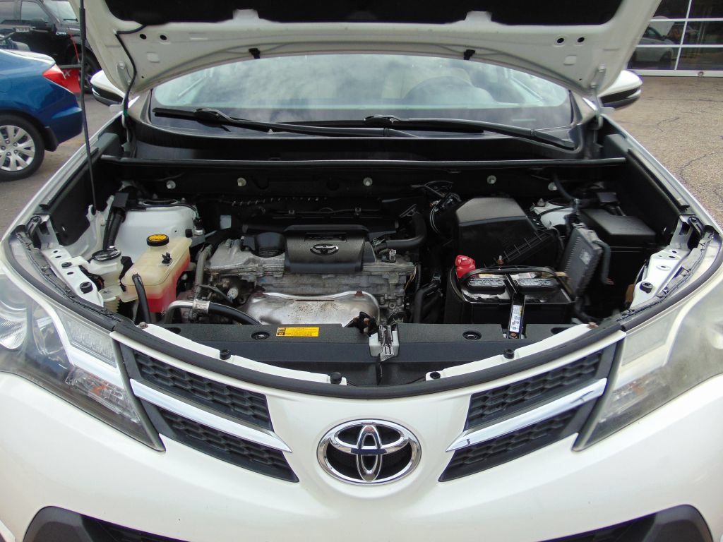 Used 2014 Toyota RAV4 Limited w/ Technology Package AWD/4WD image 35