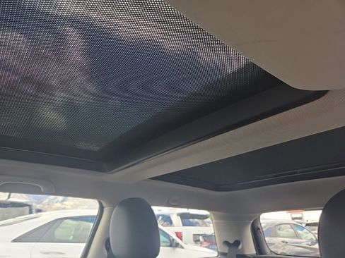 Used 2019 MINI Cooper 2-Door Hardtop FWD image 19