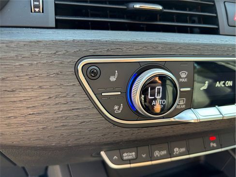 Used 2017 Audi A4 2.0T Prestige image 35